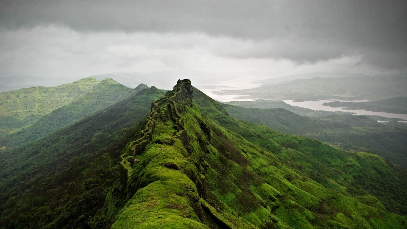 1370x770 Rajgad Fort Near Pune, India (© Rohit Gowaikar Getty Image). Bing United Kingdom. Pune, Natural Landmarks, Miracle Garden, Desktop