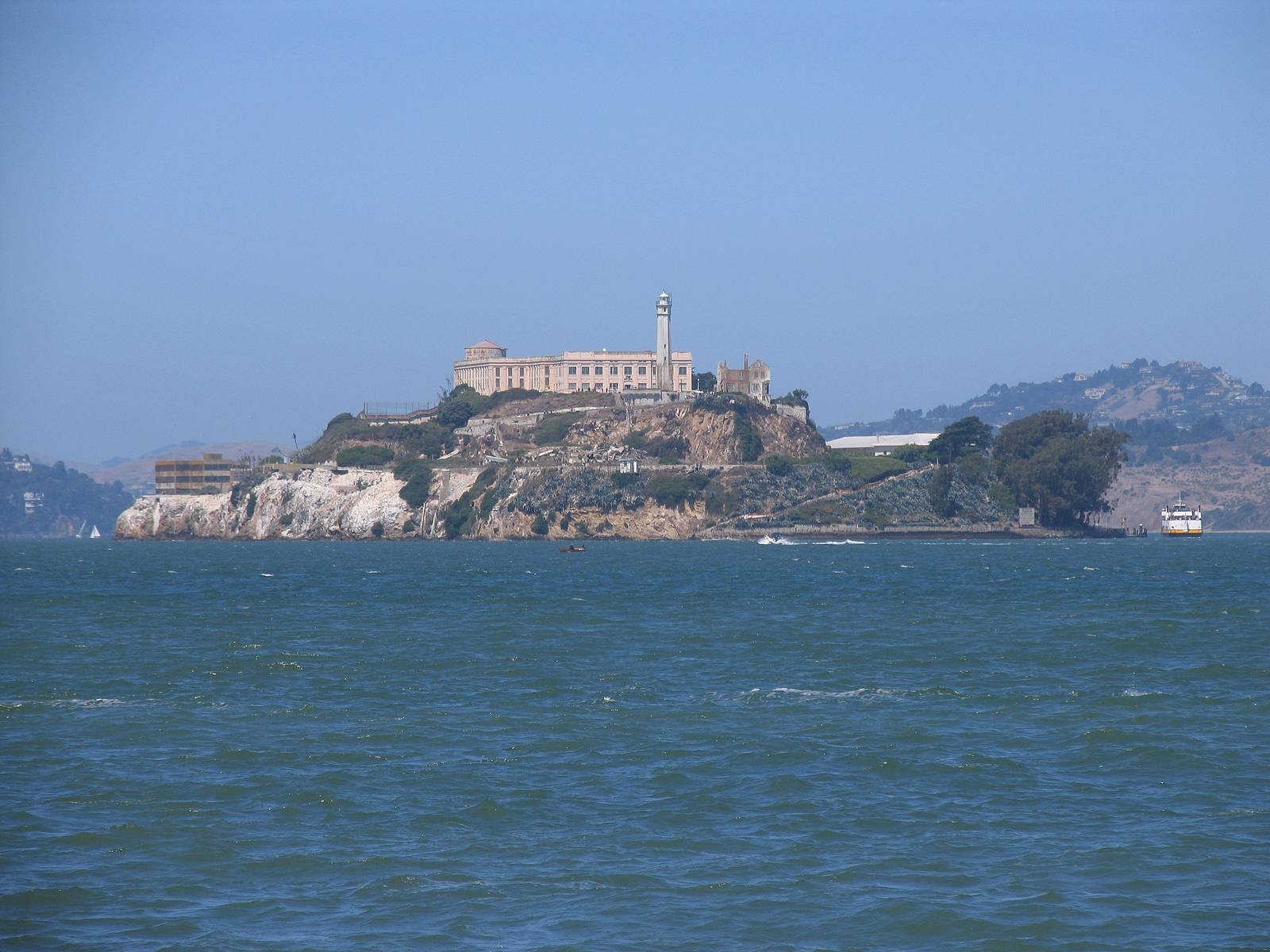 1600x1200 Alcatraz prison sea, Desktop