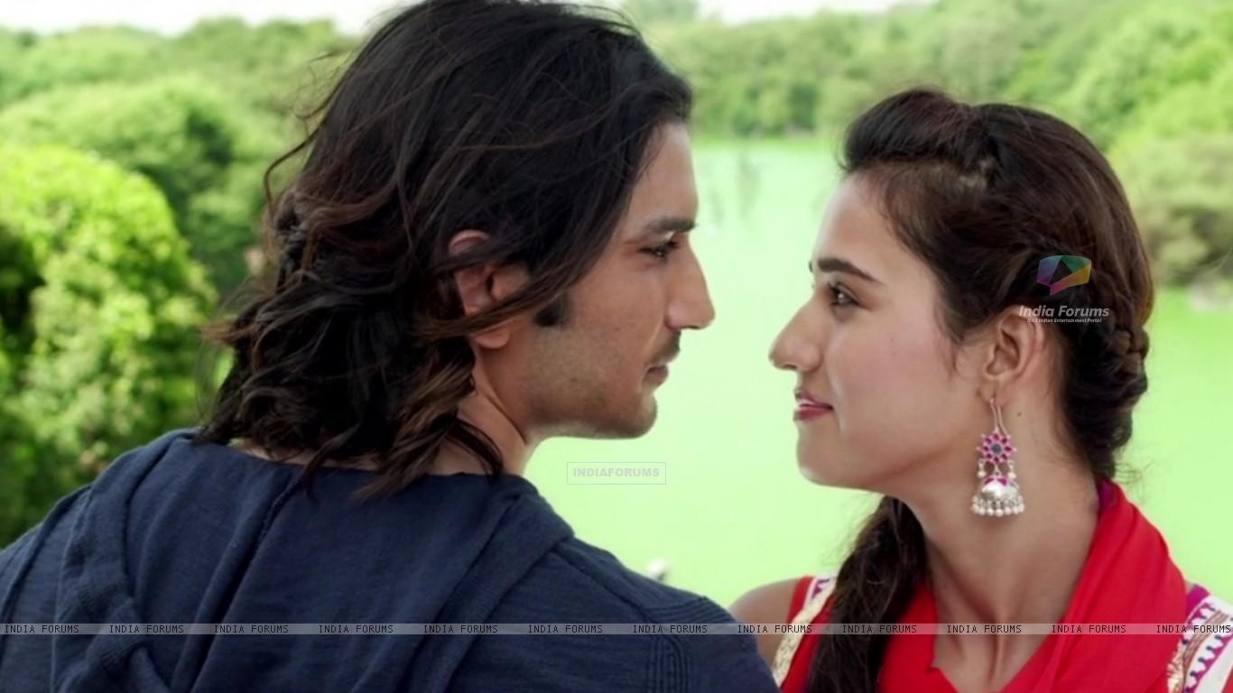 1370x770 Wallpaper from 'Kaun Tujhe' song starring Disha, Desktop