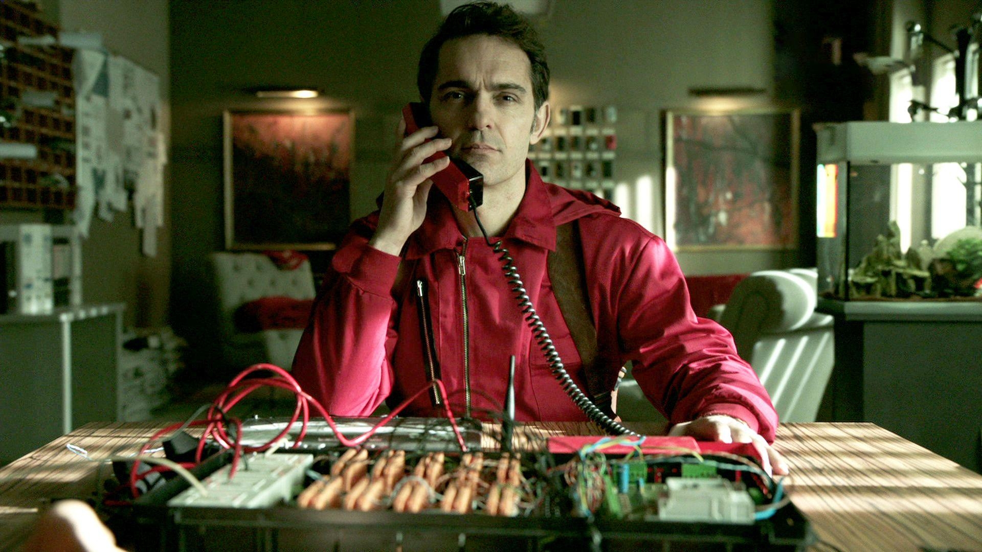 1920x1080 Crítica de La casa de papel, éxito internacional de la televisión, Desktop