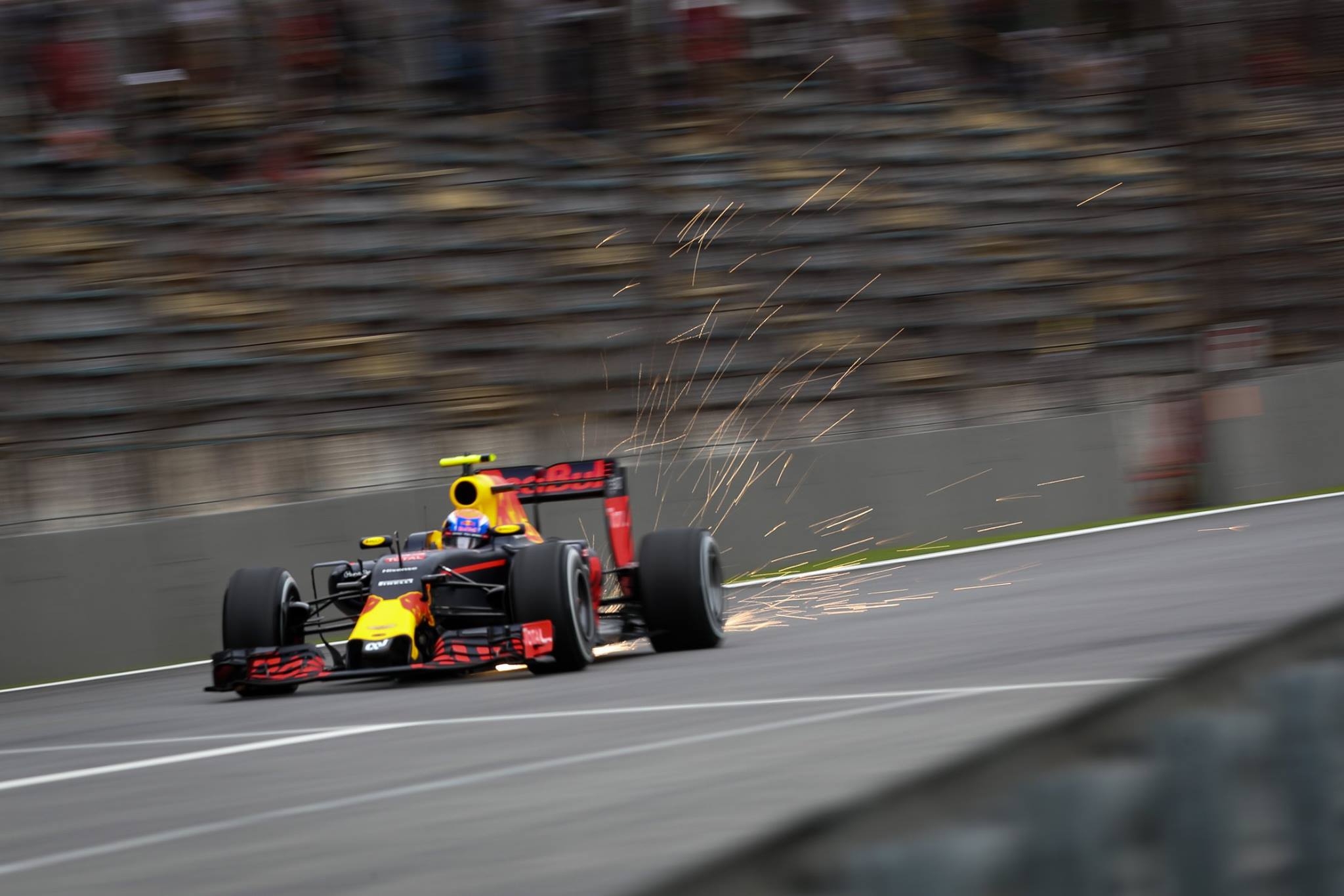 2050x1370 Italian GP Verstappen (Red Bull) [2048x1152]. wallpaper, Desktop