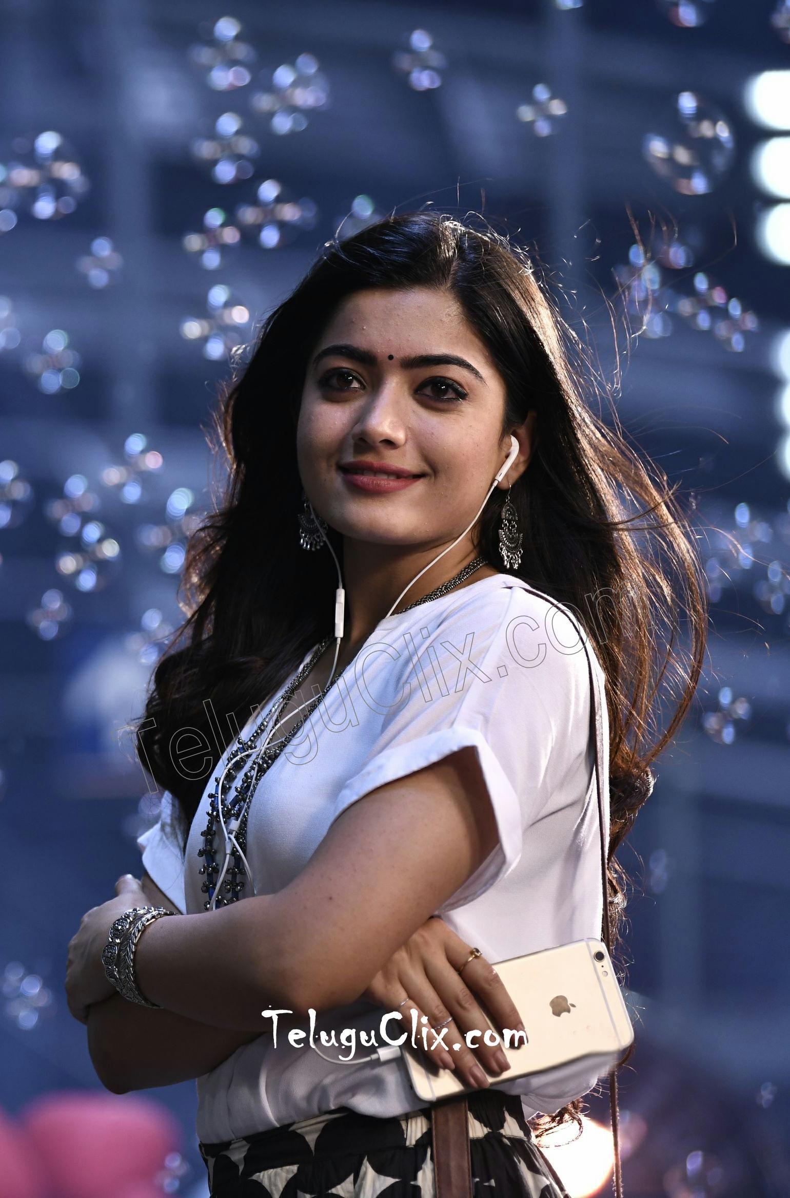 1540x2340 Rashmika Mandanna HD 4K Wallpaper Free Rashmika Mandanna HD 4K Background, Phone