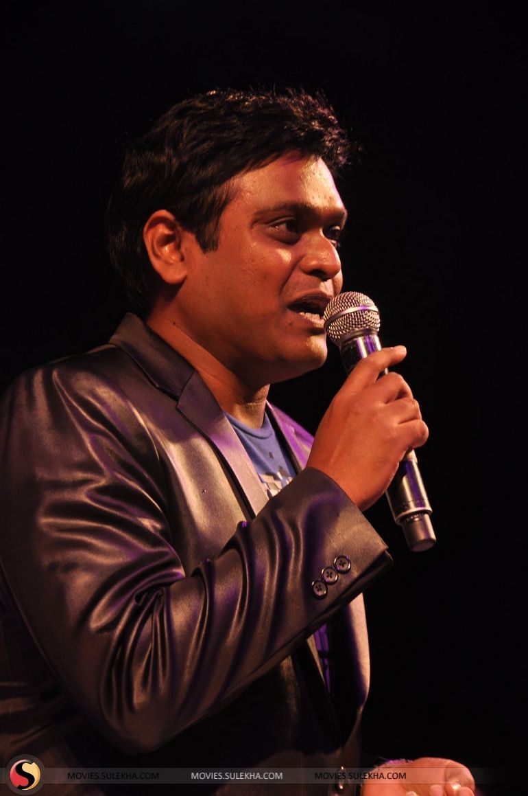 770x1160 of Music Director Harris Jayaraj Felicitated Event, Music, Phone