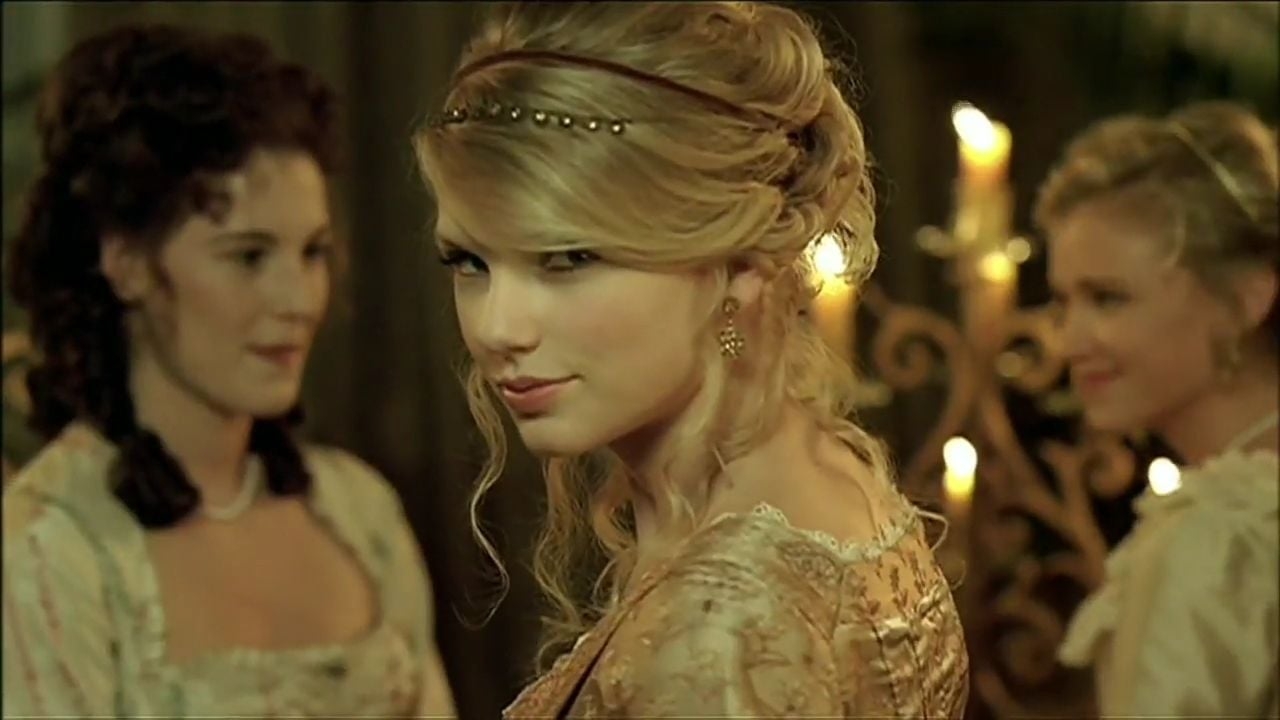 1280x720 Picture of Taylor Swift in Music Video: Love. Teen Idols 4 You, Desktop