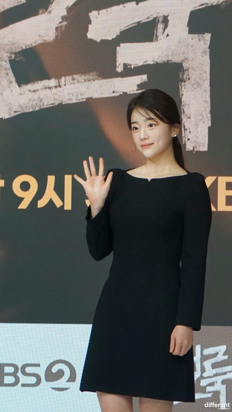 740x1320 Byeon Seo Yun (변서윤) HanCinema, Phone