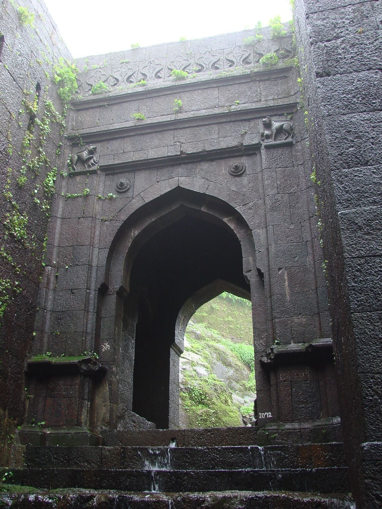 1230x1640 RAIGAD Photo, Image and Wallpaper.mouthshut.com, Phone