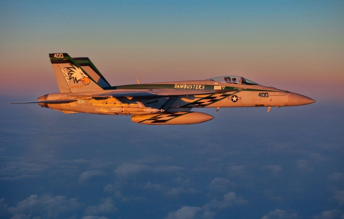 1340x850 Wallpaper flight, fighter, pilot, Super Hornet, F- deck image, Desktop