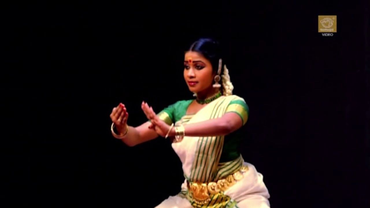 1280x720 Mohiniyattam (Basic Steps for Beginners) - 'Tha' Ganam. Indian classical dance, Dance, Sensuous, Desktop