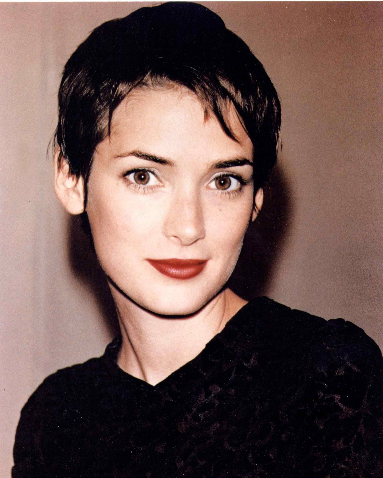 1610x2000 Wide HD Winona Ryder Wallpaper. FLGX HD.53 KB, Phone