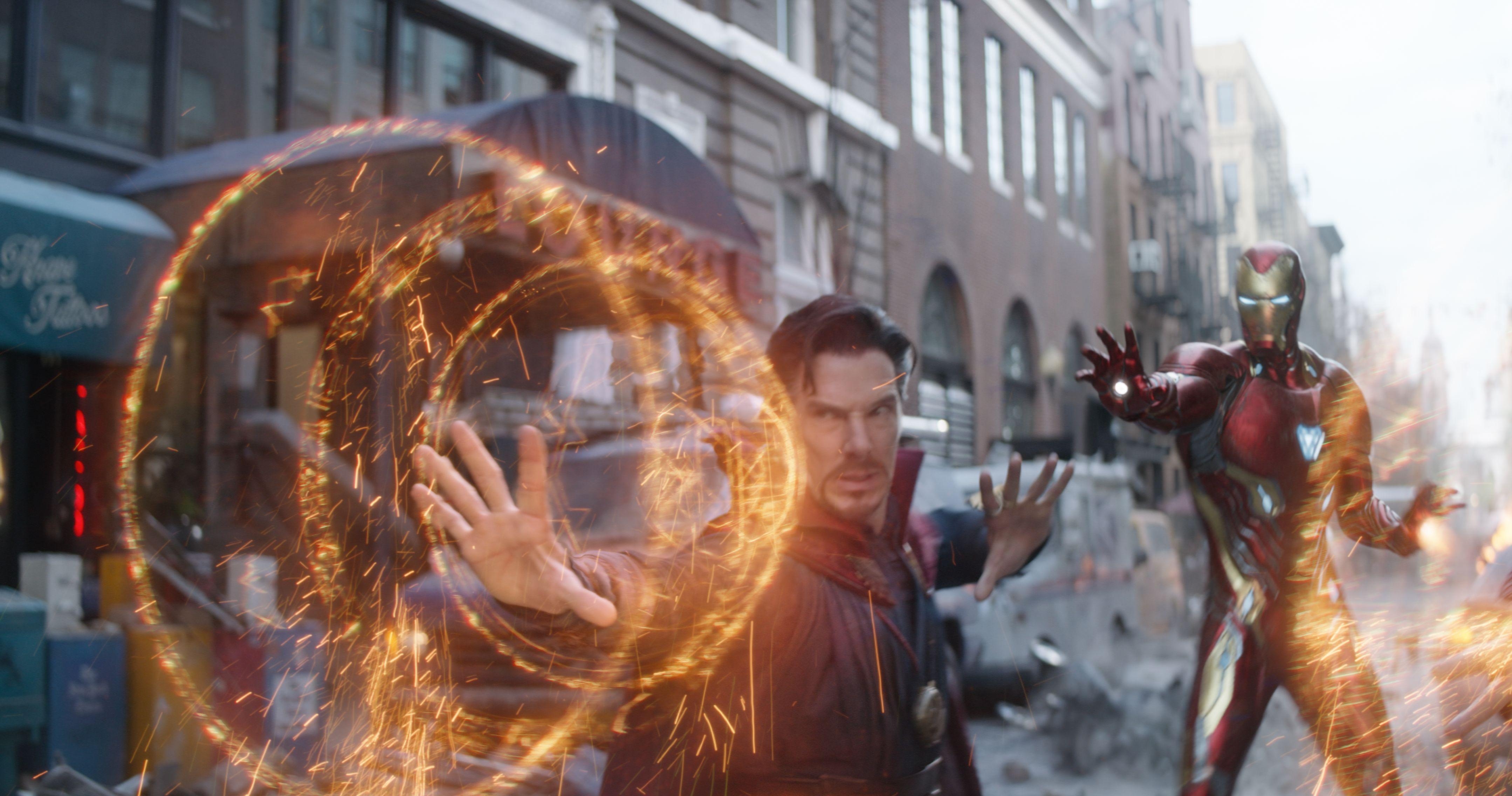 4320x2280 Doctor Strange And Iron Man In Avengers Infinity War, Desktop