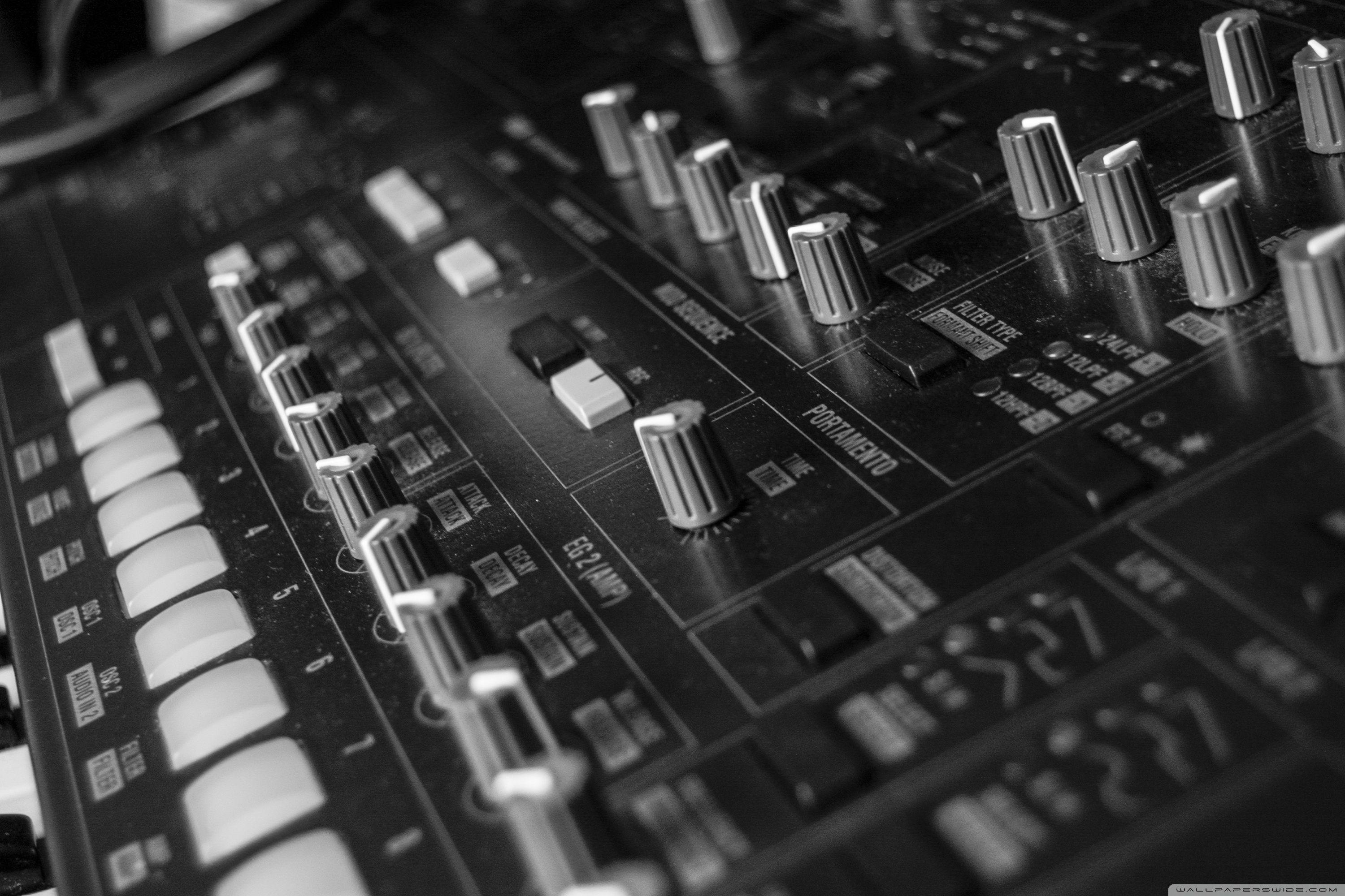 3000x2000 Synthesizer Korg MS200 ❤ 4K HD Desktop Wallpaper for • Wide & Ultra, Desktop