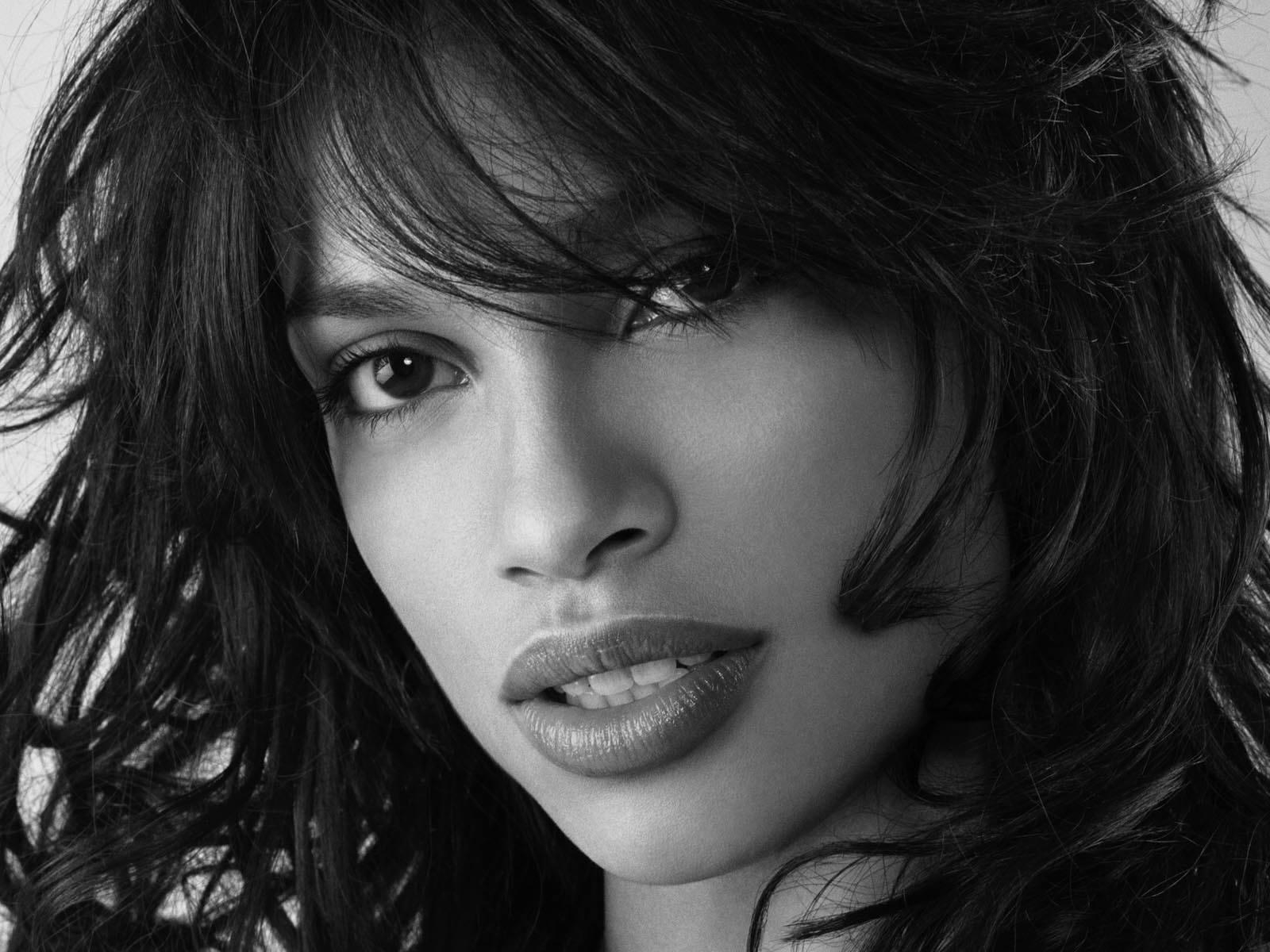 1600x1200 Rosario Dawson Wallpaper and Background Imagex1200, Desktop