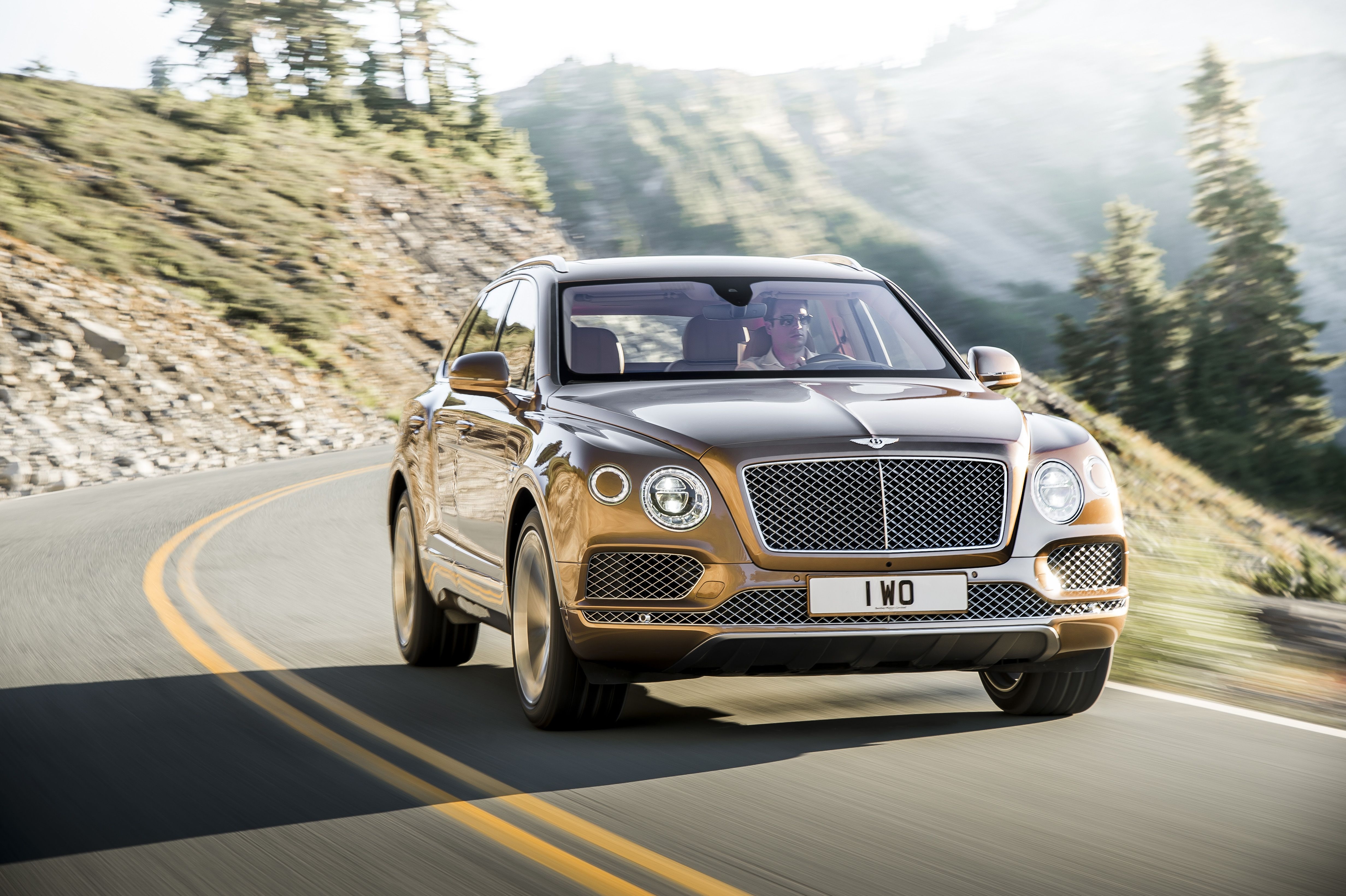 4930x3280 Bentley Bentayga 2016 HD wallpaper free download, Desktop