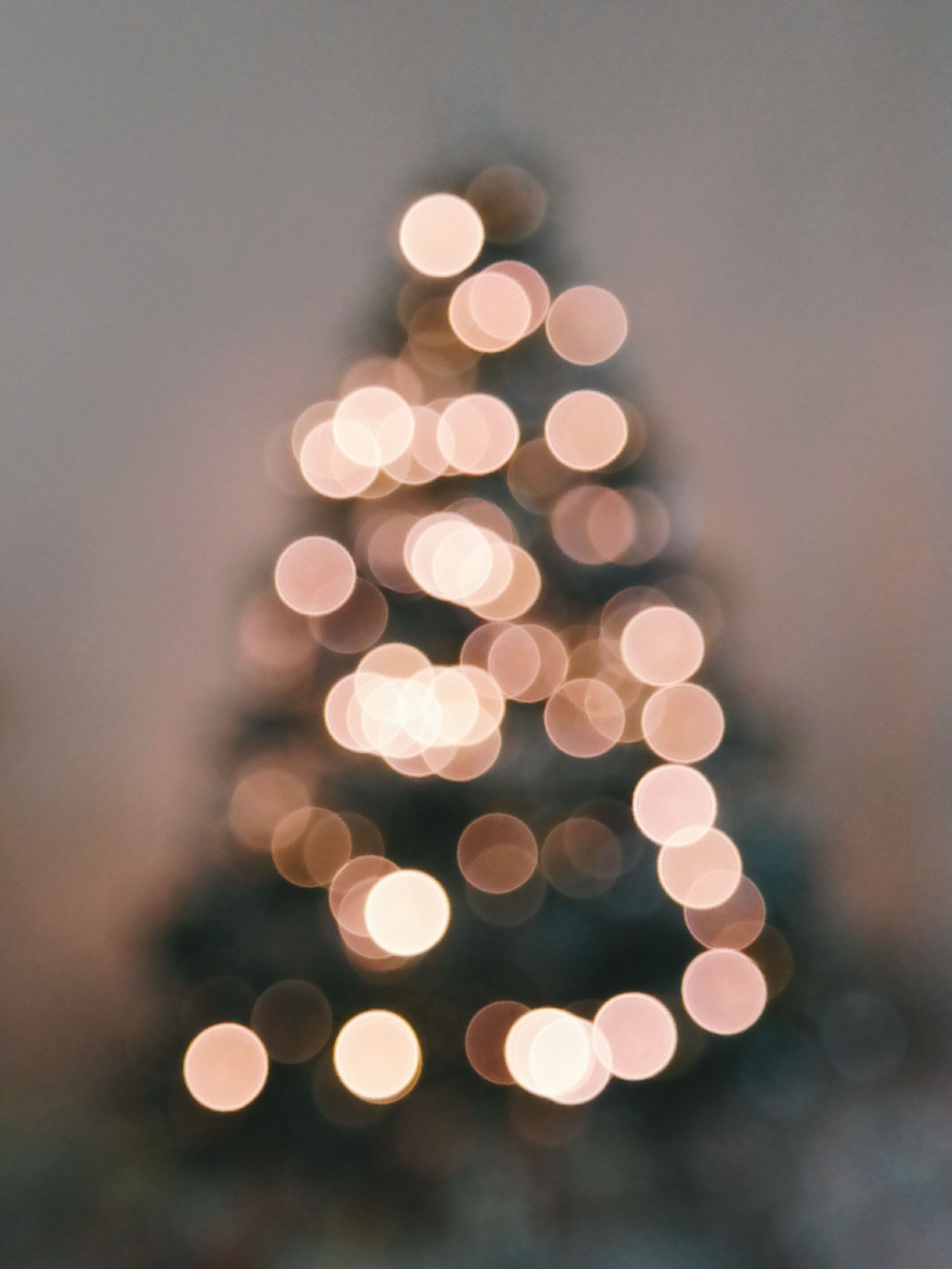 2150x2860 Christmas Tree Aesthetic Wallpaper Free Christmas Tree Aesthetic Background, Phone