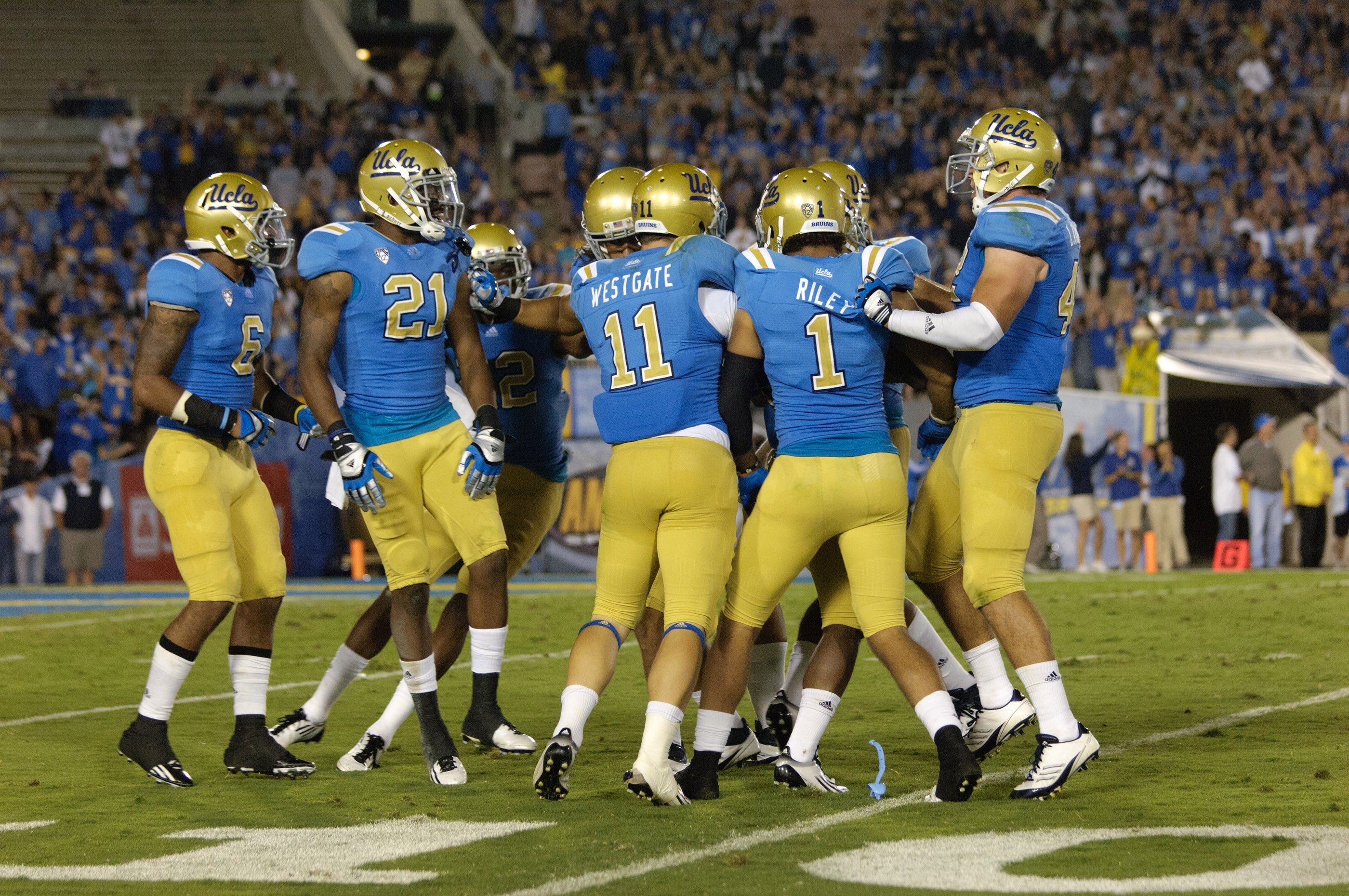 2800x1860 UCLA Football Wallpaper with High Resolution Wallpaper. Wallpaper Download. High Resolution Wallpaper, Desktop