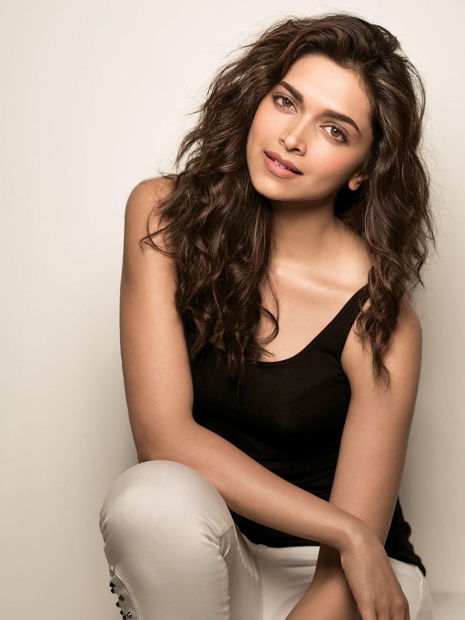 1540x2050 Wallpaper Deepika Padukone, Bollywood, Actress, HD, Phone