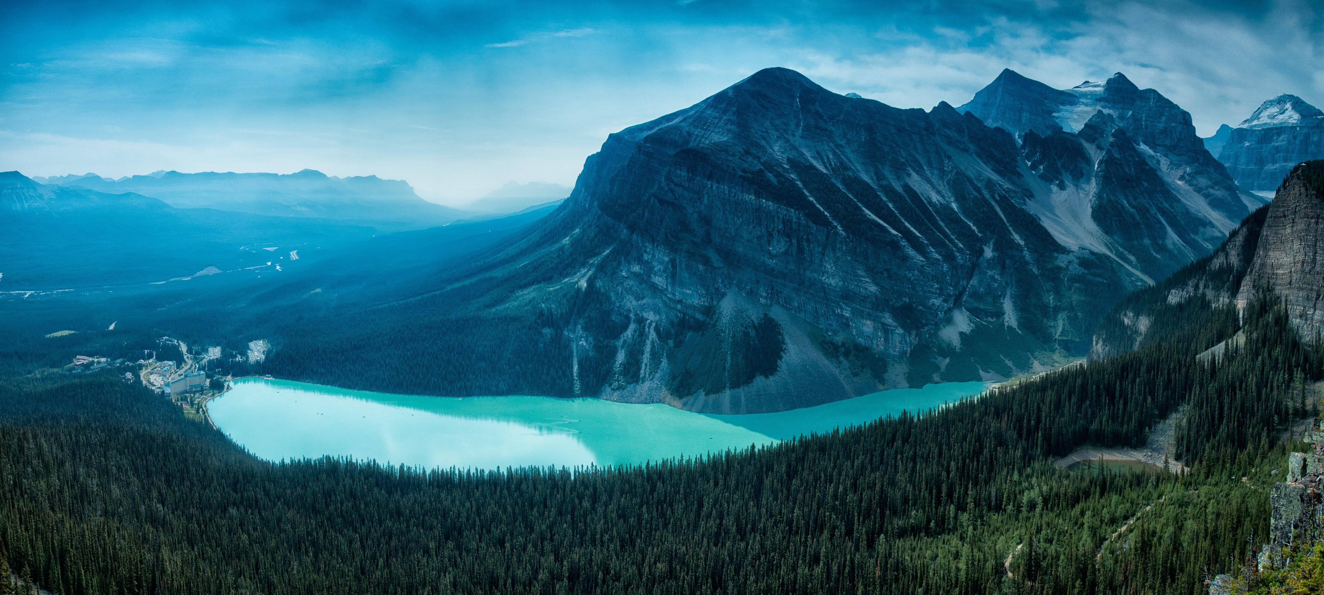 4220x1900 Wallpaper Canadian Rockies, Lake Louise, Banff National Park, Canada, Dual Screen