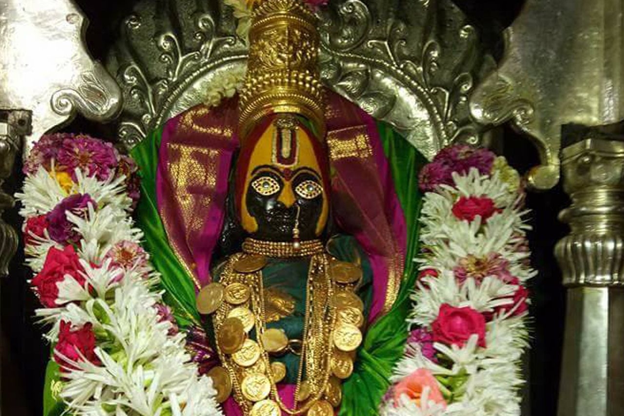 1280x860 Tulja Bhavani Original Murti Picture Photo. Tulja Bhavani Original Temple Photo, Desktop