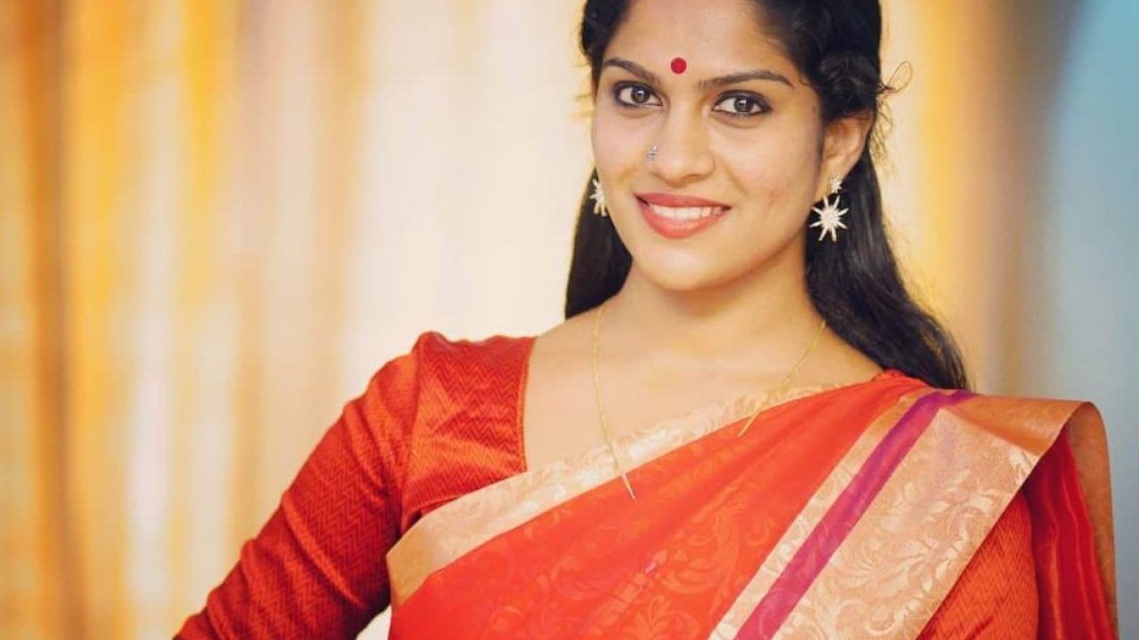 1280x720 Swasika Vijay Wiki, Biography, Age, Movies, Image, Desktop