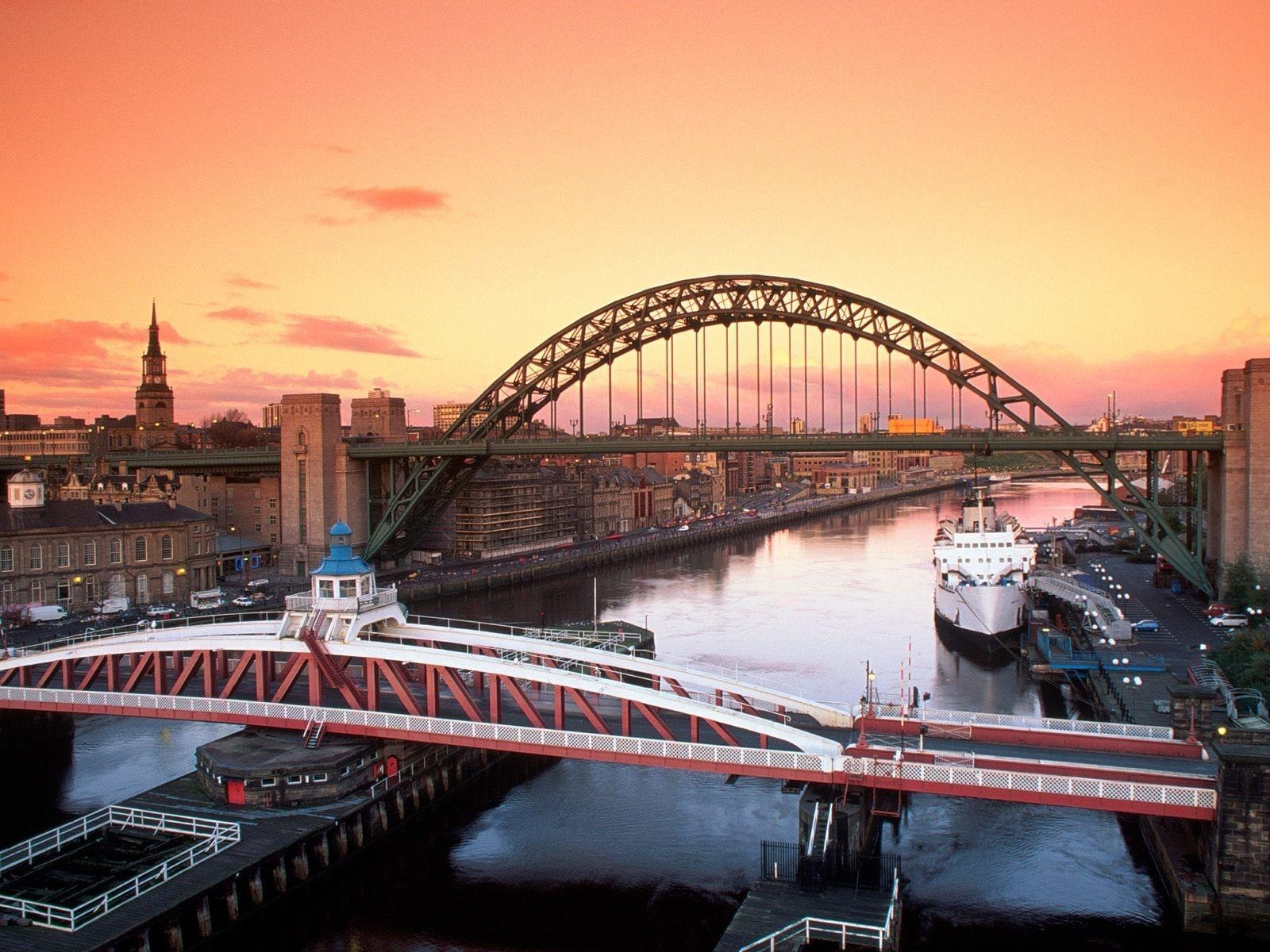 1600x1200 Bridges: Untitled Le Tyne United Kingdom Newcastle Swing Bridge, Desktop