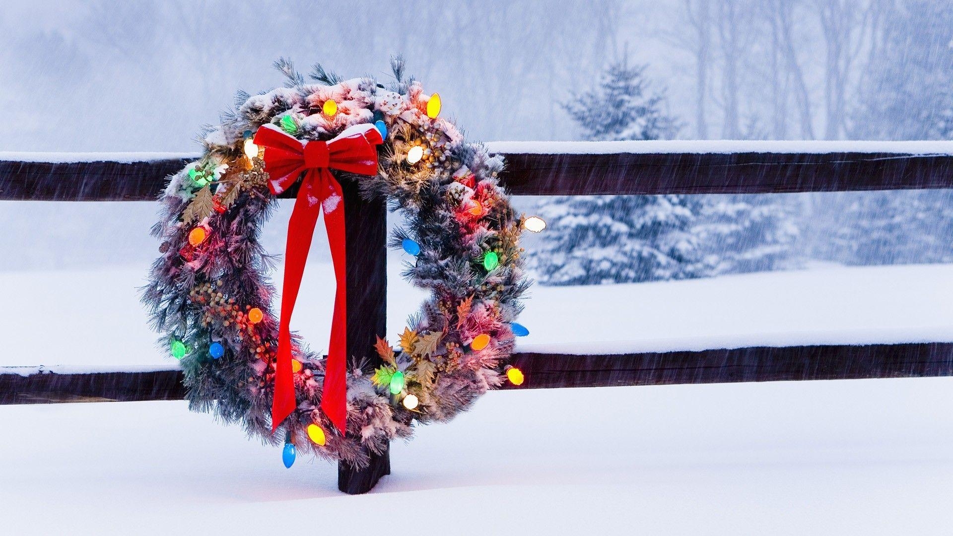 1920x1080 Download Wallpaper  Wreath, New year, Spruce, Snow, Desktop