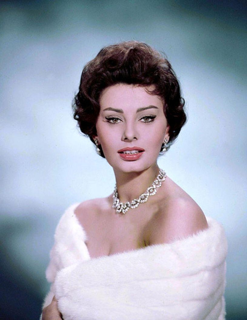 820x1060 Sophia Loren Gallery. Picture Wallbase HD, Phone