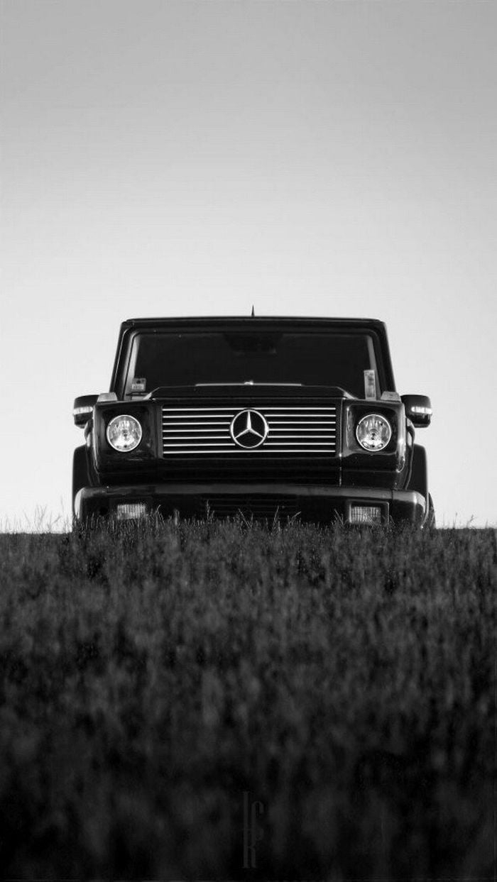 700x1250 Mercedes G Class, Phone