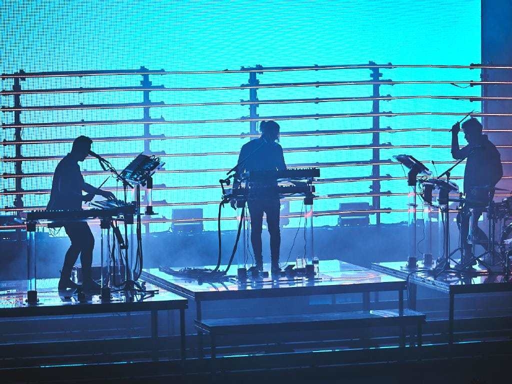 1030x770 Five reasons why RÜFÜS DU SOL's Solace Tour marks a career, Desktop