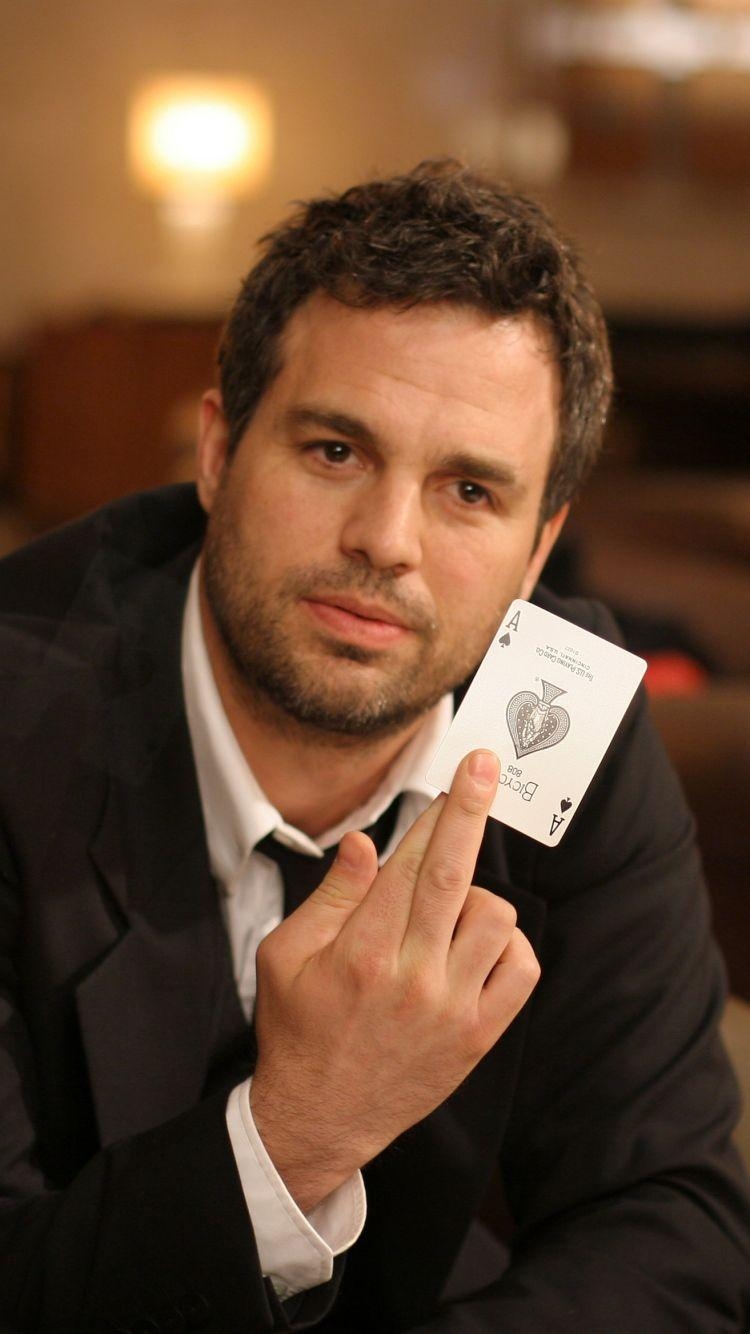 750x1340 Download Wallpaper  Mark ruffalo, Actor, Man, Brunette, Card, Phone