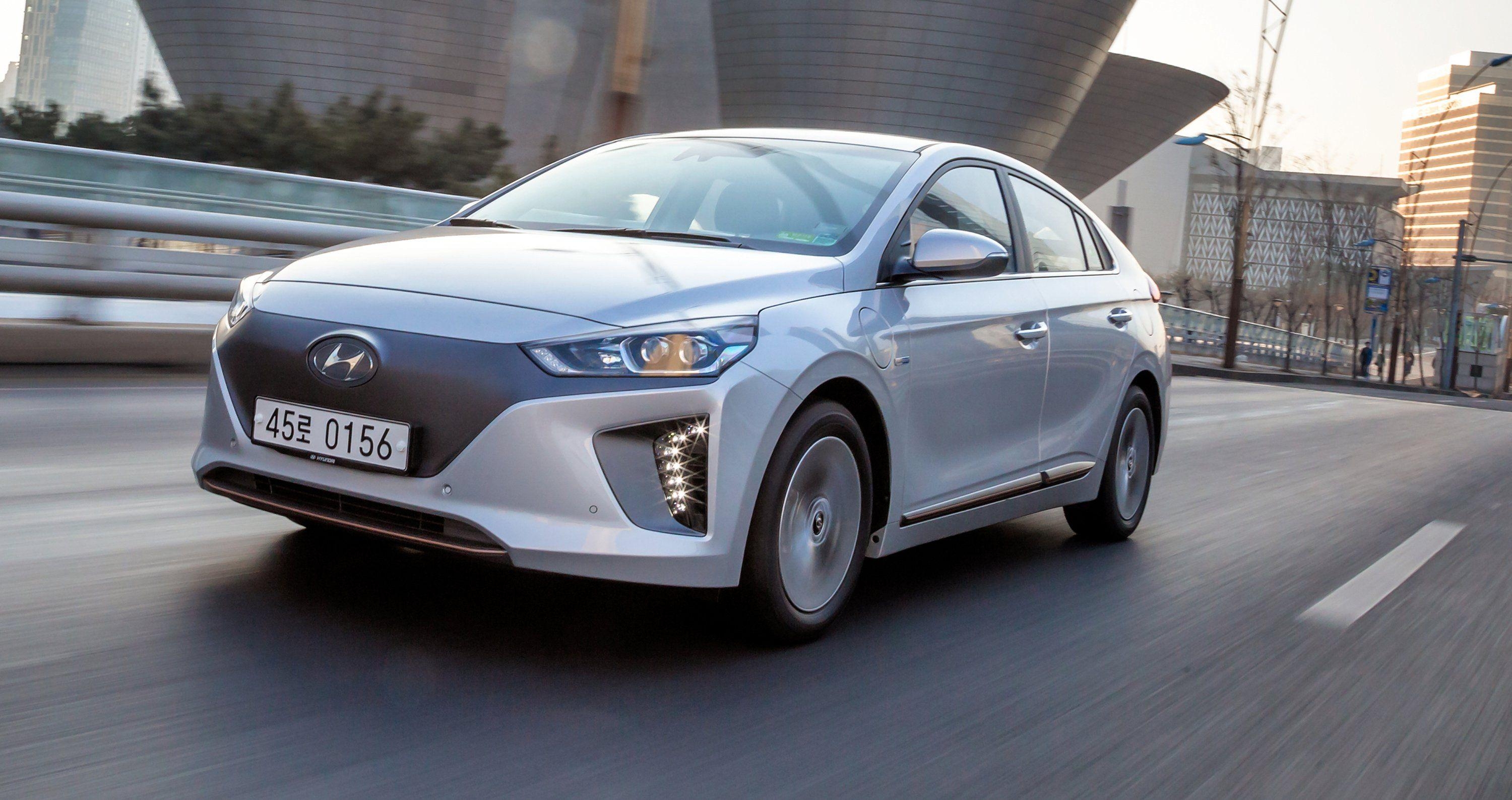 3000x1590 Hyundai Ioniq hybrid, PHEV and EV expected, Desktop