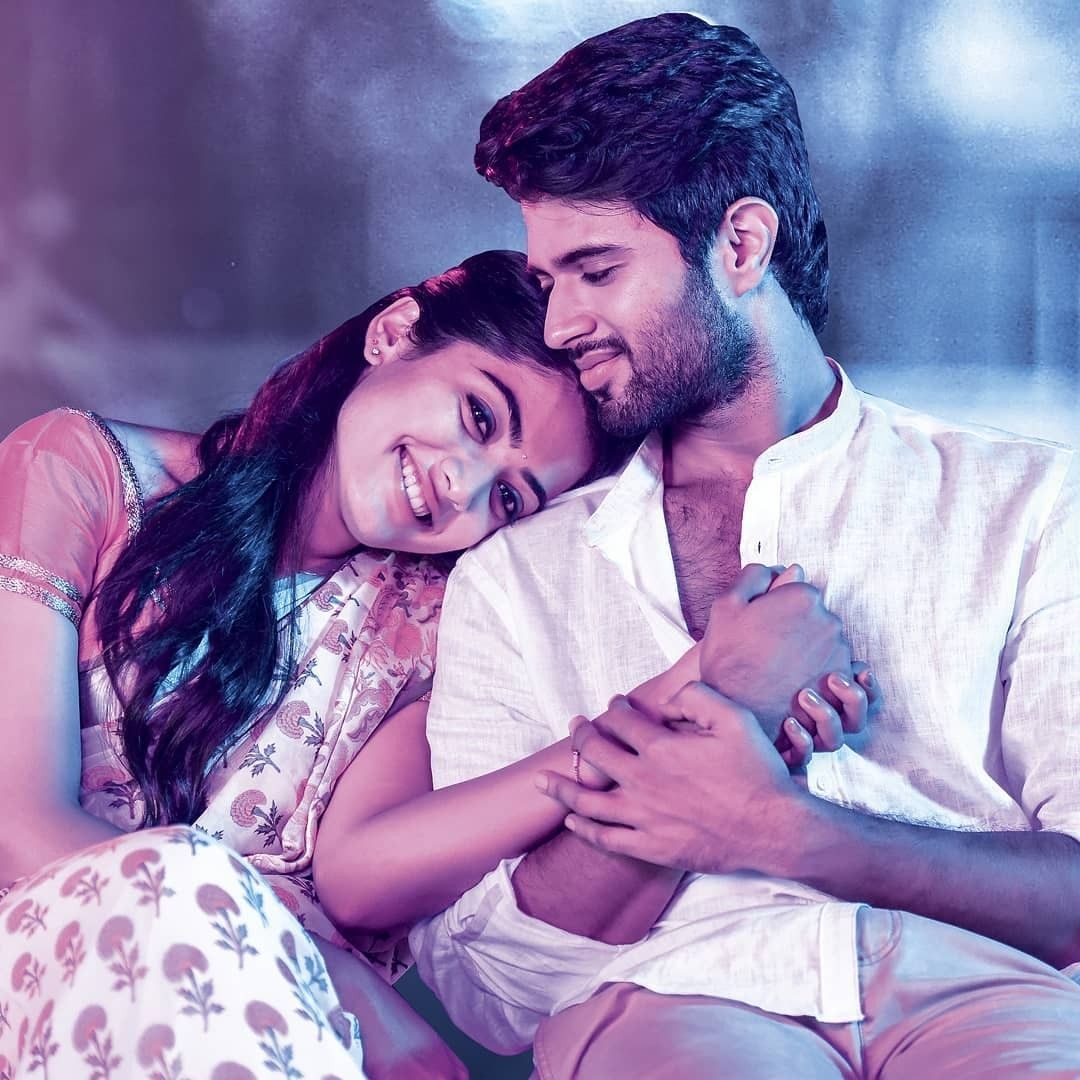 1080x1080 Geeta govindam. rashmika mandanna with Vijay devarakonda, Phone