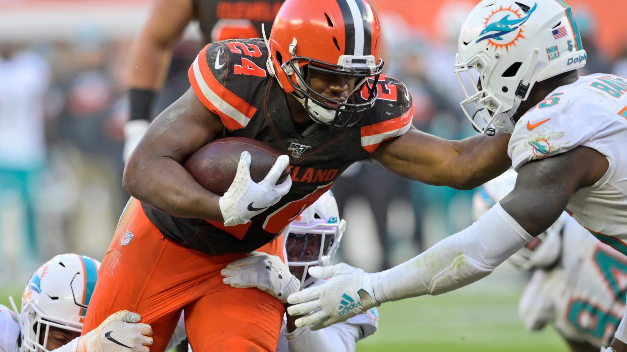 2560x1440 Grounded: Browns humble Chubb eyes wins, not rushing title, Desktop