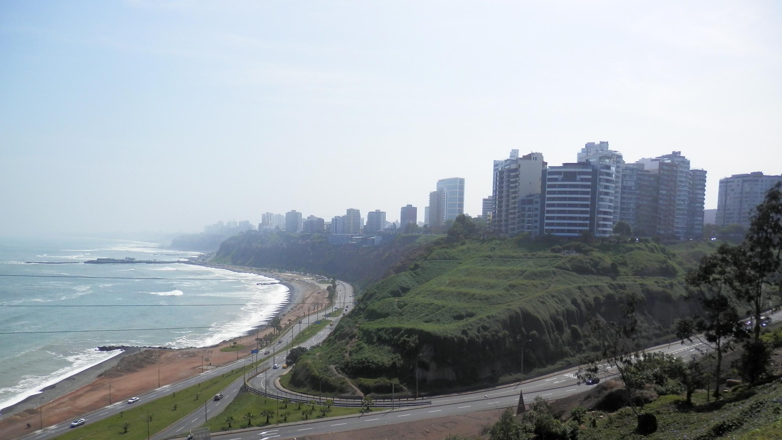 2560x1440 Skyline Of The City Of Lima Peru, Desktop