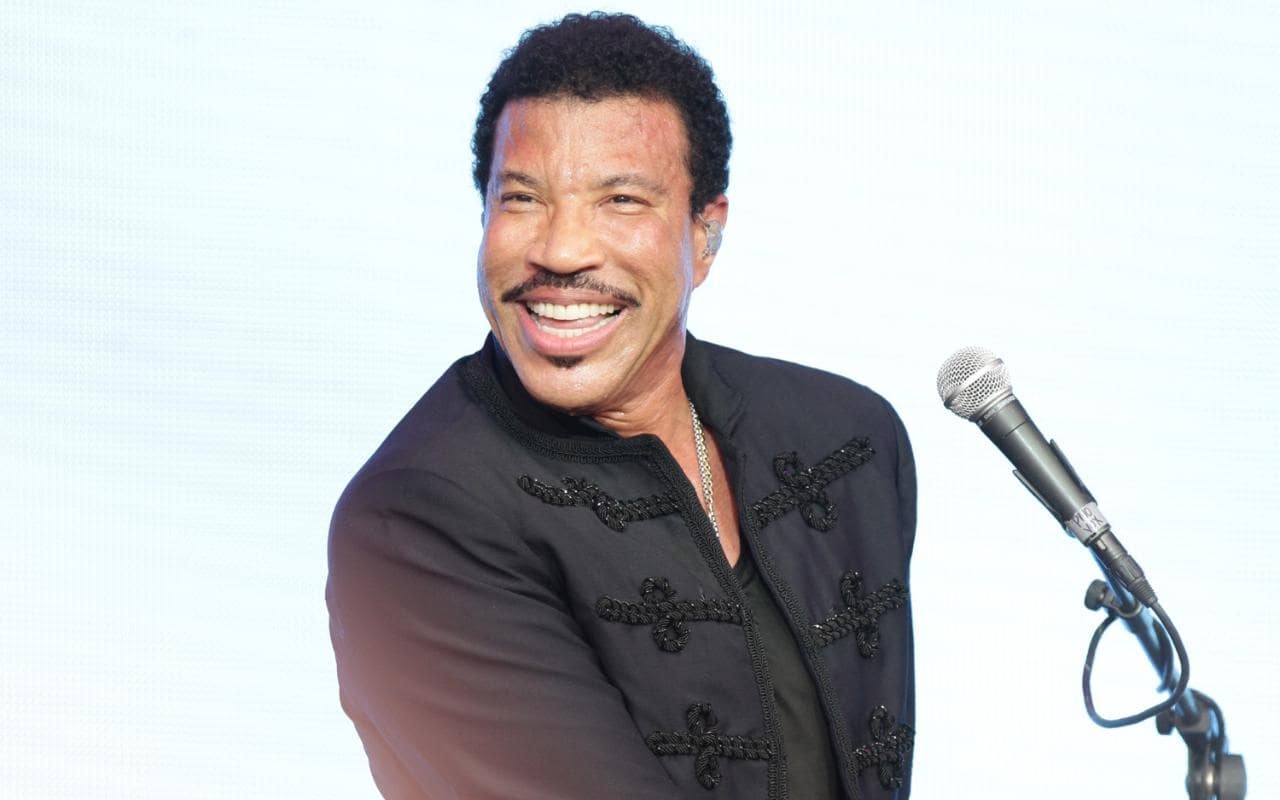 1280x800 Lionel Richie: 'I've never made love to my own music', Desktop