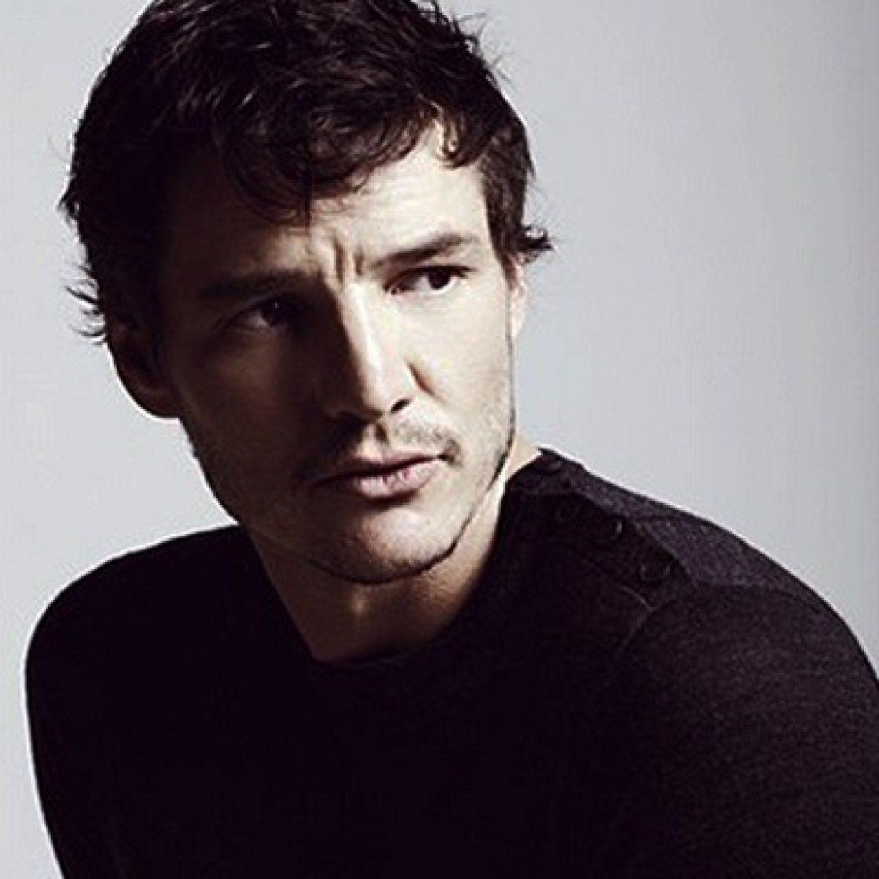 1260x1260 Picture of Pedro Pascal Of Celebrities, Phone