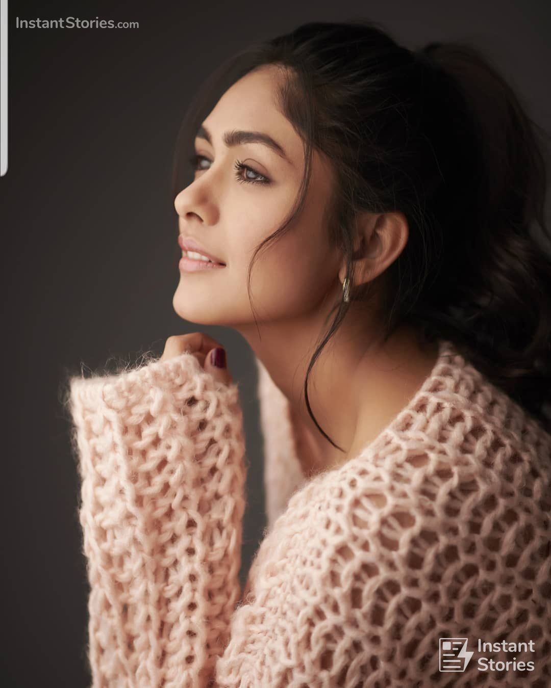 1080x1350 Mrunal Thakur Latest Hot Image (3175) #mrunalthakur. HD wallpaper for mobile, Photohoot, Mobile wallpaper, Phone