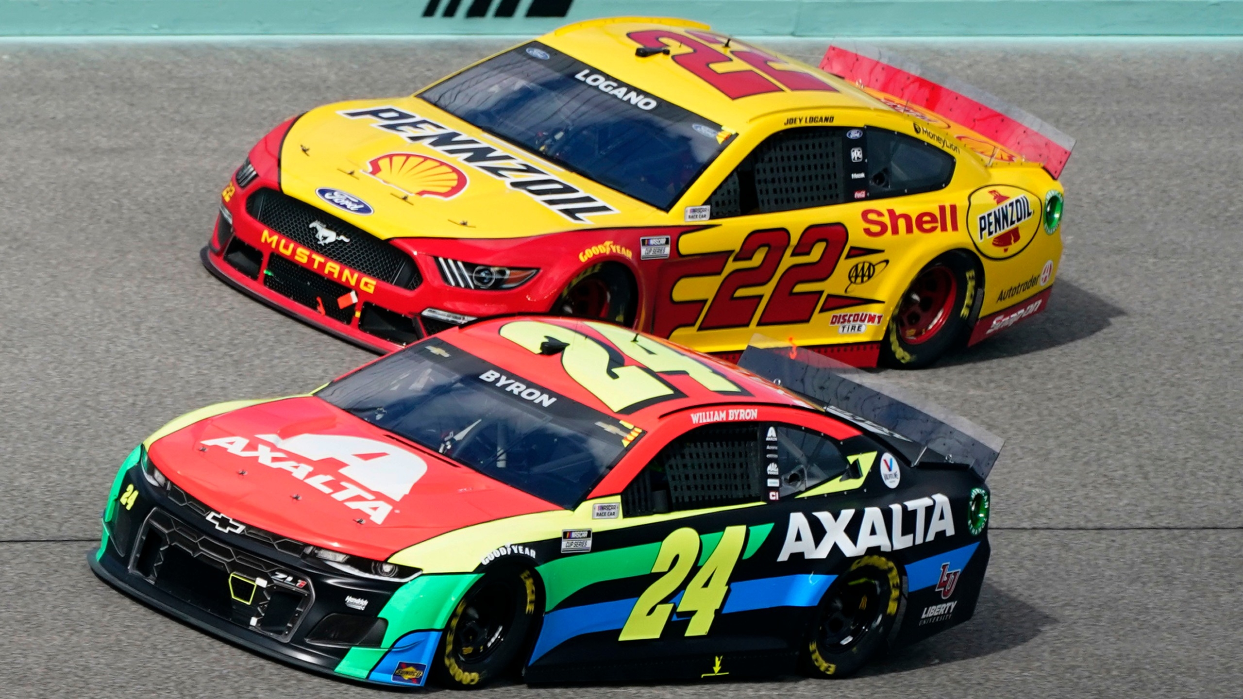 2560x1440 Byron gives NASCAR another surprise winner at Homestead, Desktop