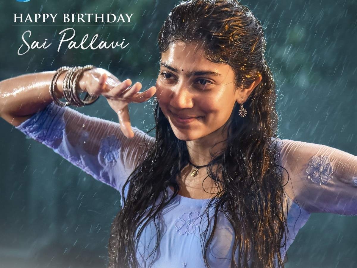 1200x900 Sai Pallavi's look for Love Story revealed. Telugu Movie News of India, Desktop