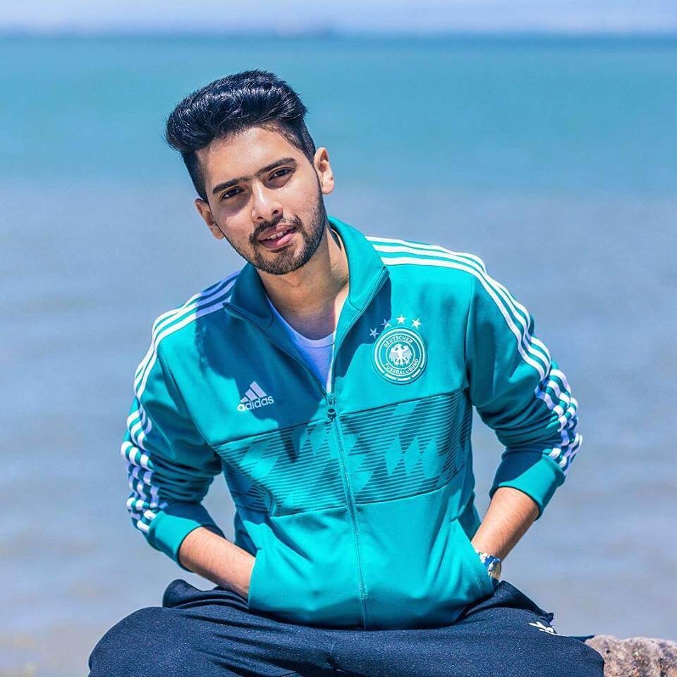 960x960 Armaan Malik Image 3, Phone