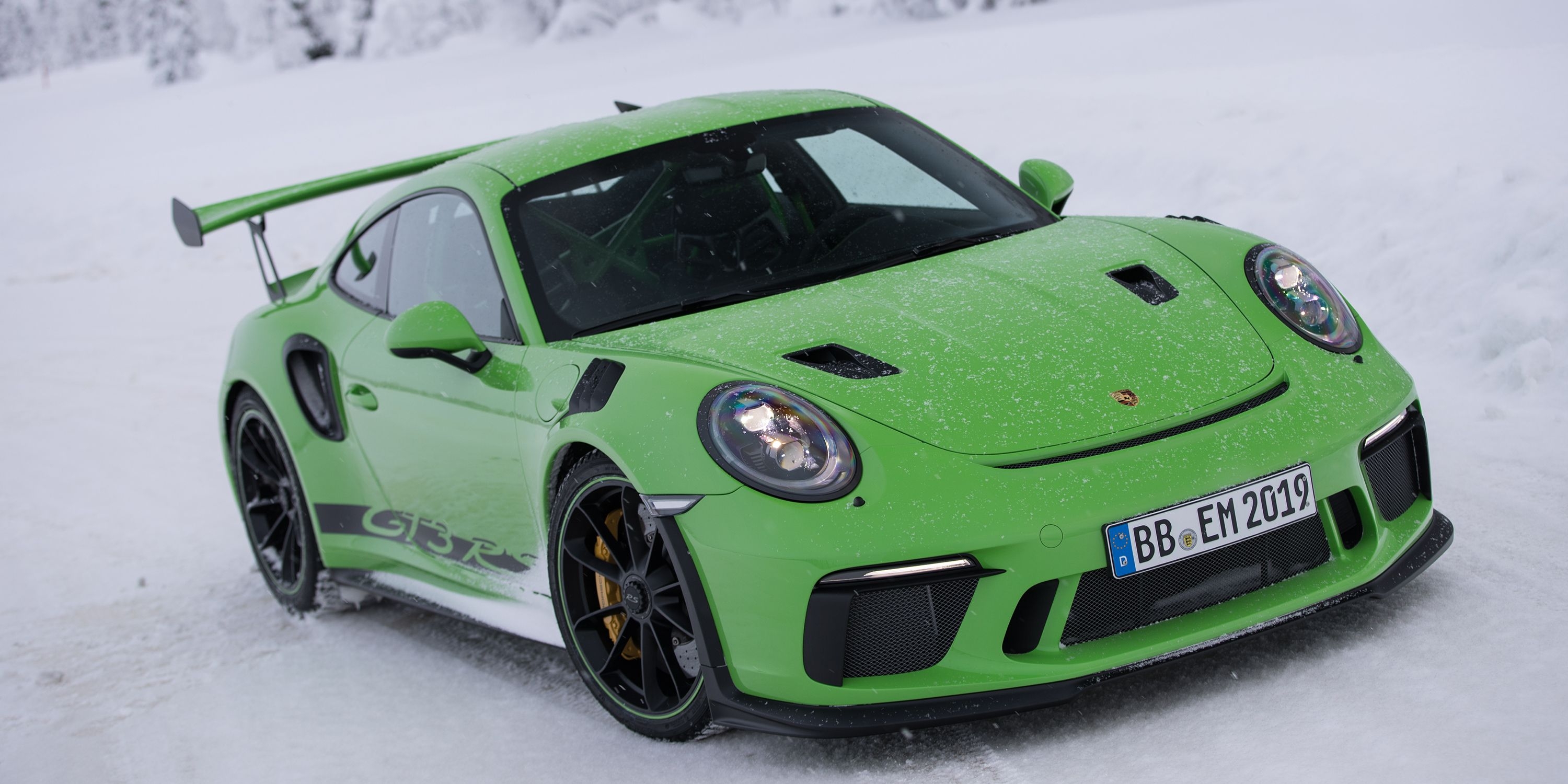 3000x1500 Porsche 911 GT3 RS Specs & Photo 991.2 GT3 RS Revealed, Dual Screen