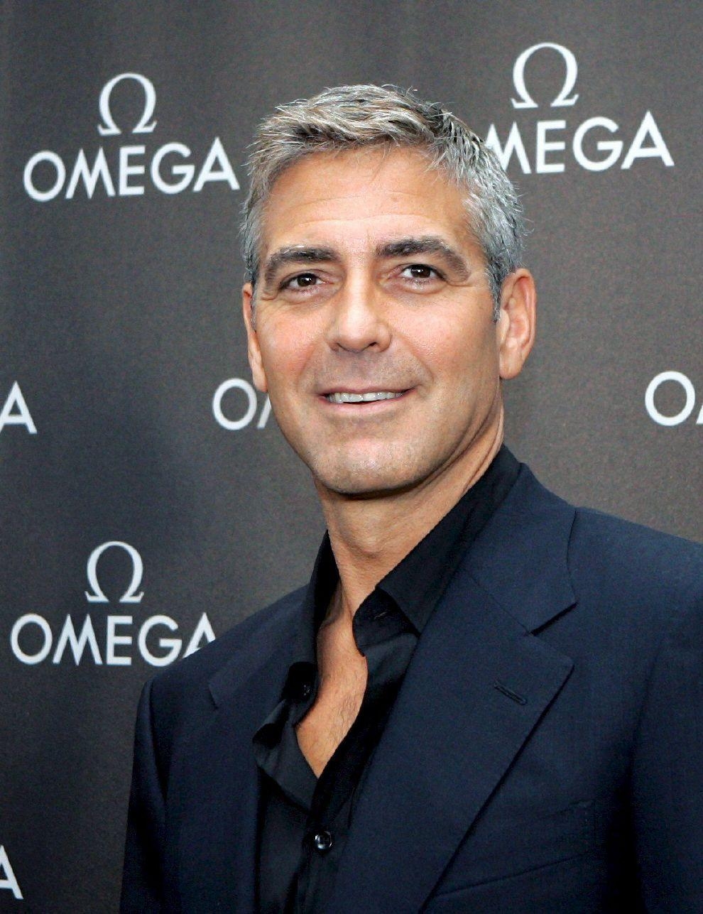 990x1290 George Clooney. HD Wallpaper (High Definition), Phone