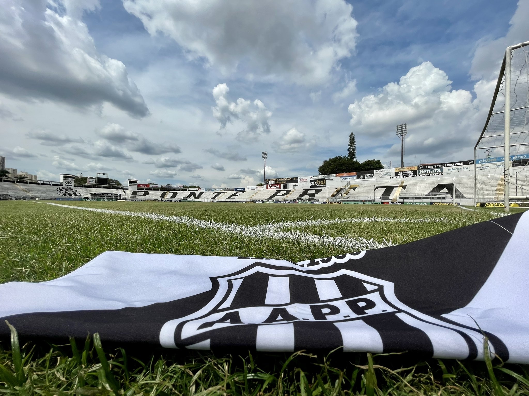 2050x1540 Ponte Preta Oficial DE PONTE PRETA, DIA DA NAÇÃO NO MAJESTOSO E NADA MAIS IMPORTA! ⚫️⚪️ #PONxITU #VamosPonte... #PixBet #CortagBrasil #OhAAgua Mais #BildDiagnóstico #GoCare #Husqvarna #TintasBrazilian #, Desktop