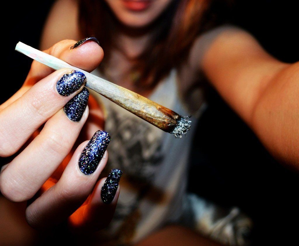 1030x850 Tumblr Girl Smoking Weed Wallpaper iPhone, Desktop