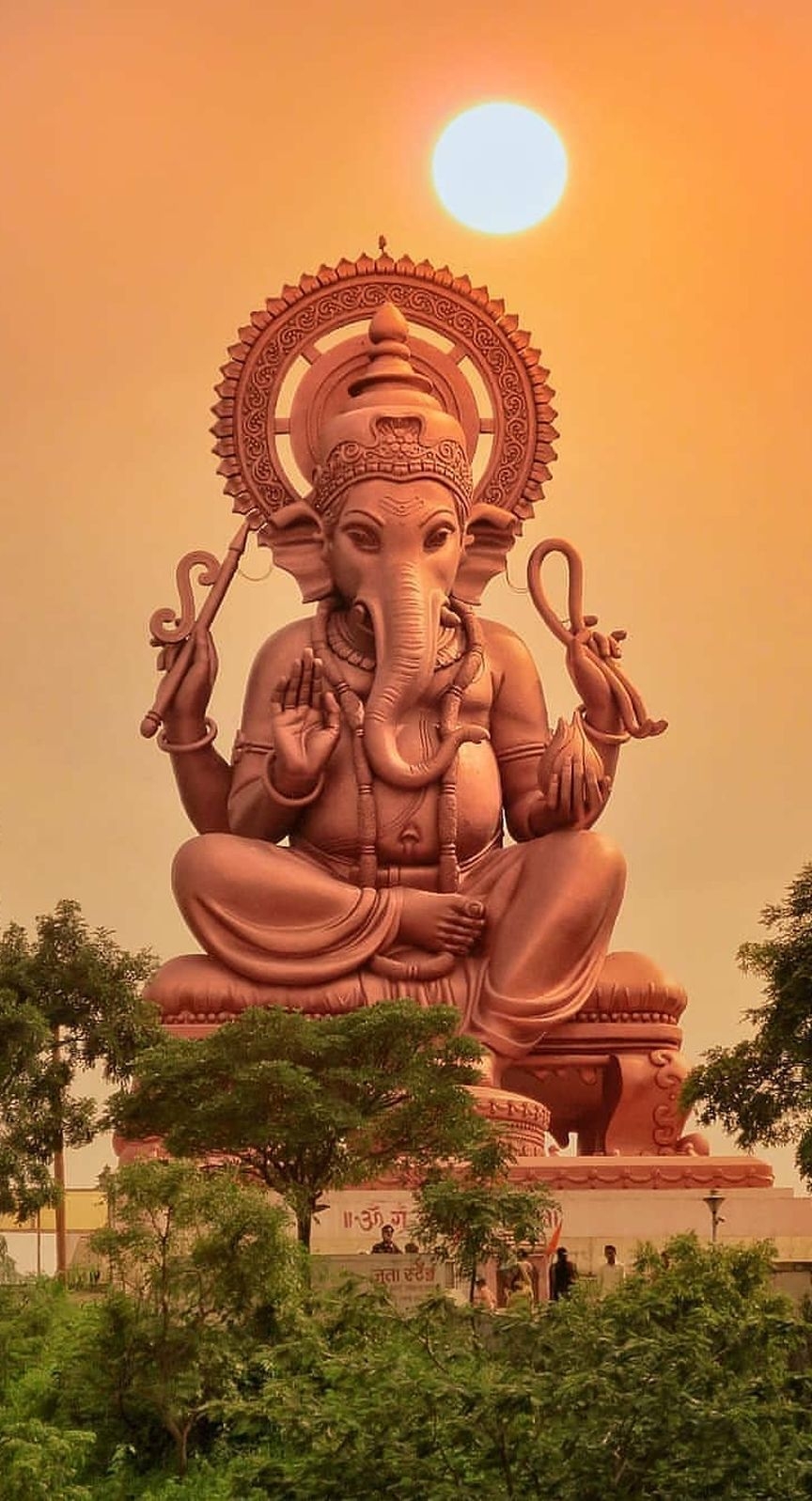 870x1600 Lord Ganesha Statue, Sunset, Mobile Wallpaper, Indian God. Lord ganesha paintings, Hanuman wallpaper, Lord krishna wallpaper, Phone