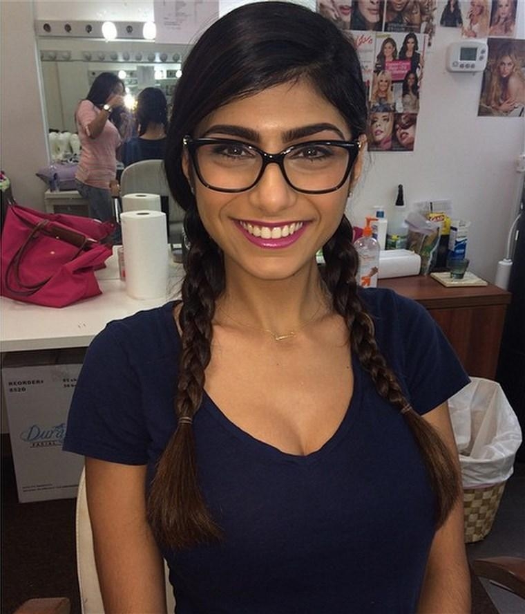 760x890 Mia Khalifa HD phone wallpaper, Phone