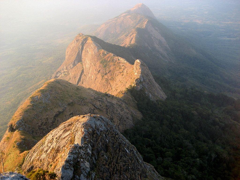 1030x770 Mozambique and landmarks, Desktop