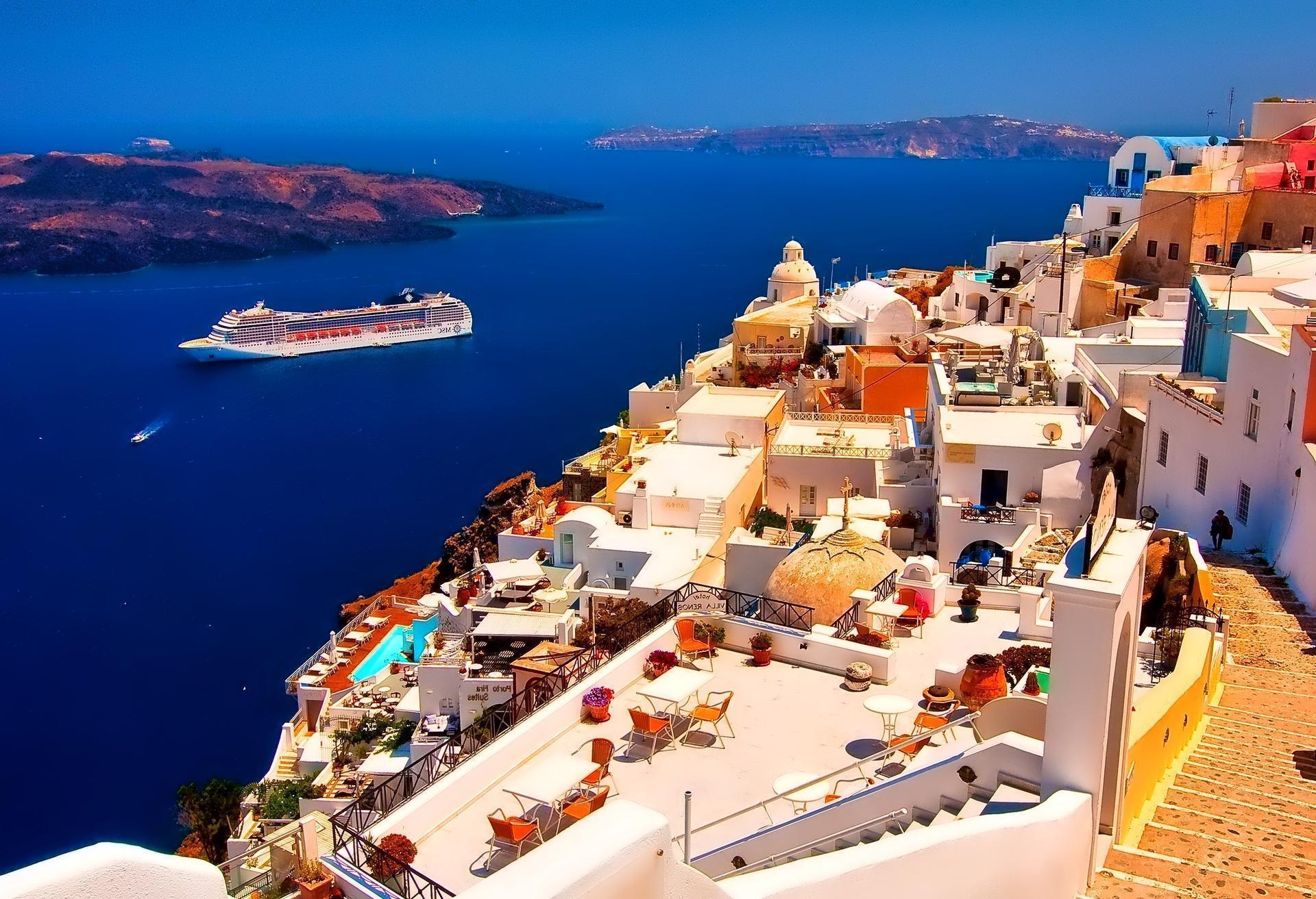 1920x1320 Beautiful Small Town Oia Santorini Greece Desktop Wallpaper, Desktop