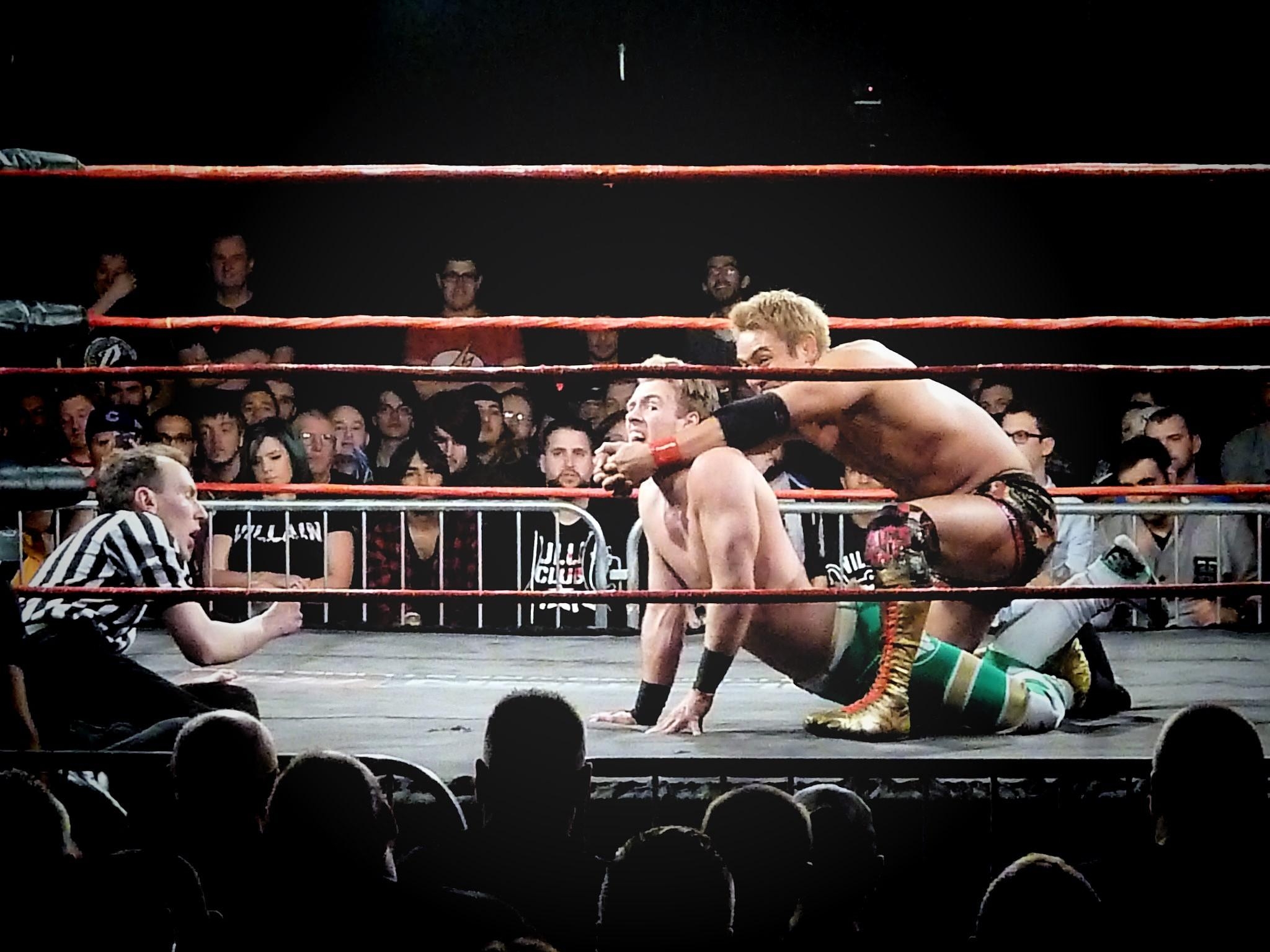 2050x1540 Kazuchika Okada vs. Will Ospreay. Processed using CameraBag, Desktop