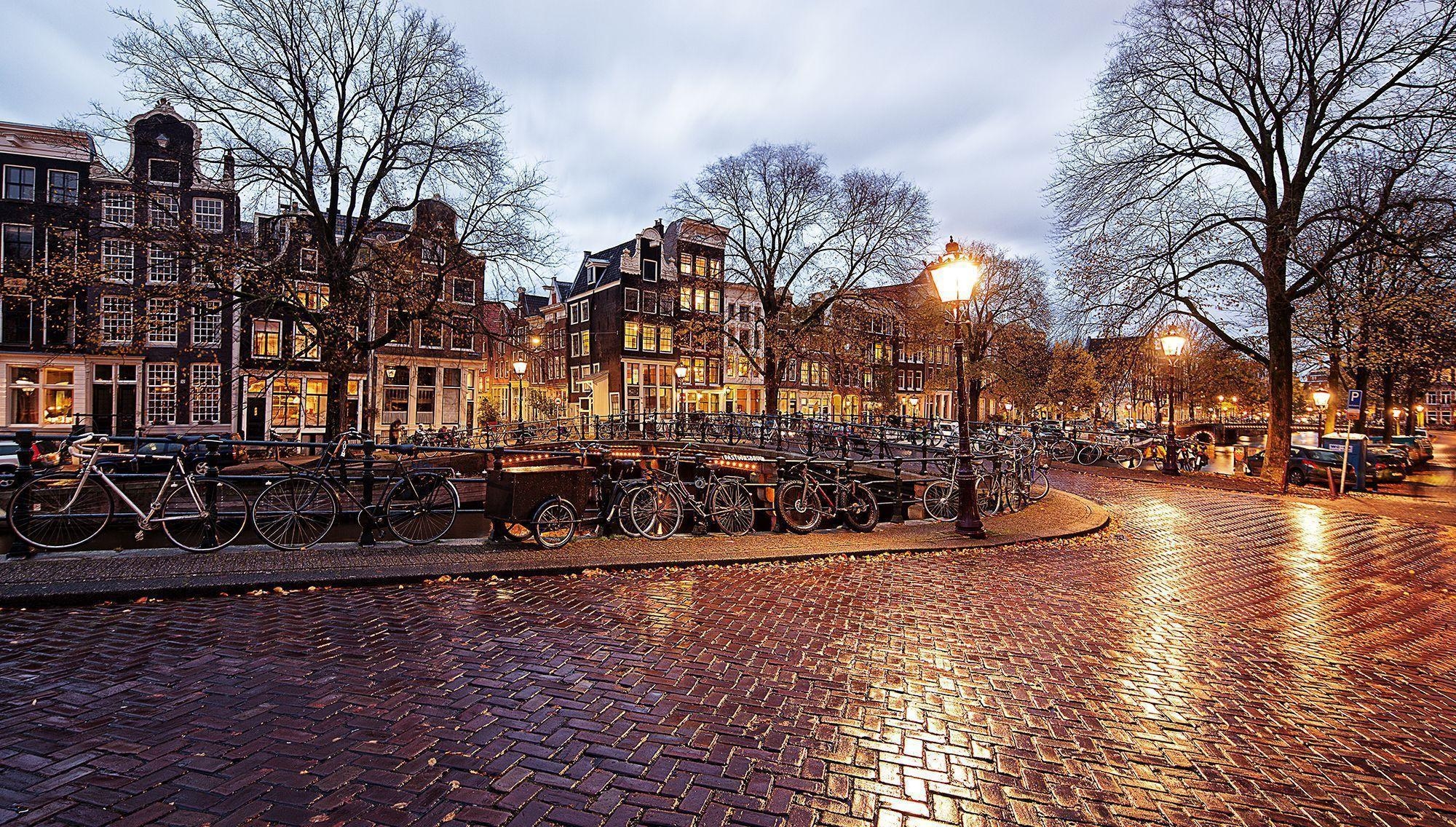 2000x1140 Amsterdam HD Wallpaper, Desktop