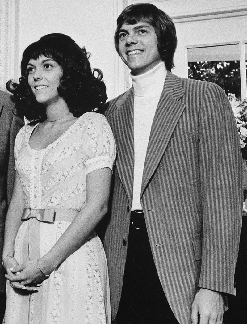 800x1050 Classic Rock Artists. Karen carpenter, Richard, Phone